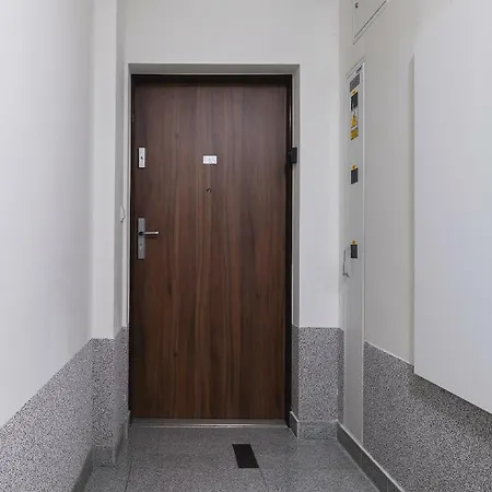 P&o Serviced Wawrzyszewska 公寓 *