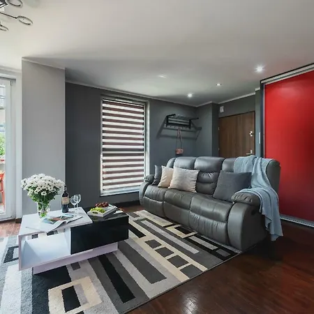 アパート P&o Serviced Wawrzyszewska ワルシャワ